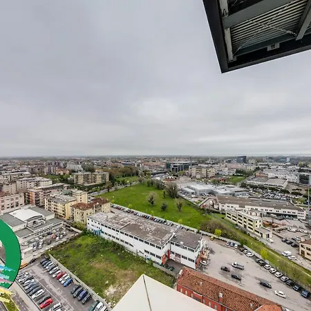 Apart-hotel Sky Tower Mestre